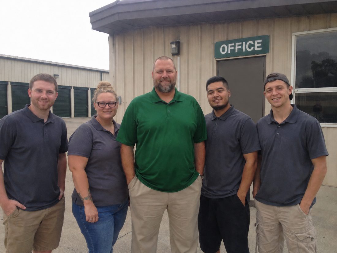 Pest control professionals in Rockford, IL